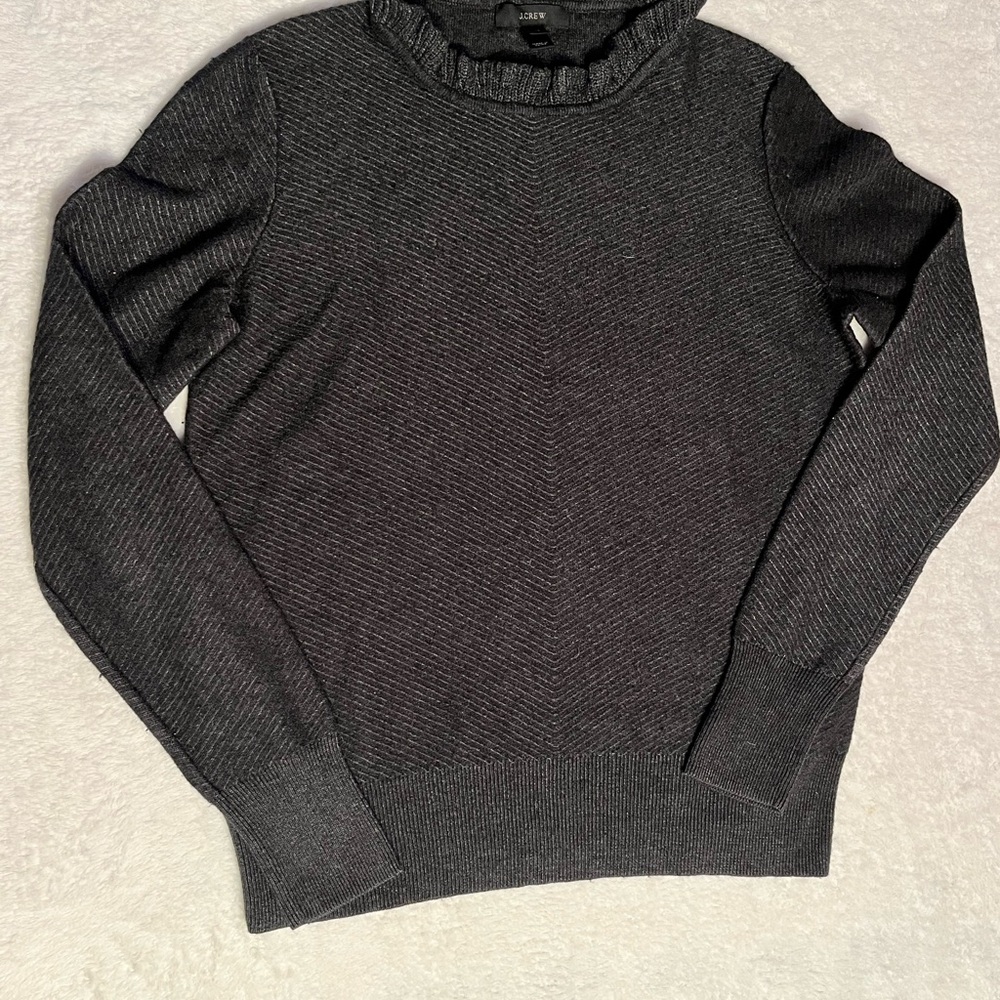 J.Crew Women’s XS Gray Ruffle Mock Neck Chevron Knit Sweater